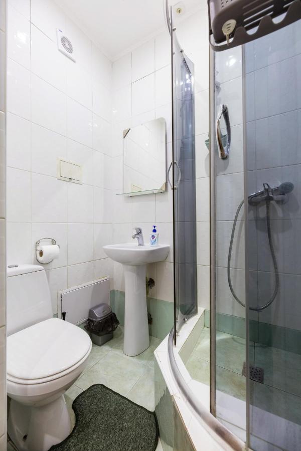 На Палаце Спорта Apartment Kyiv Exterior photo